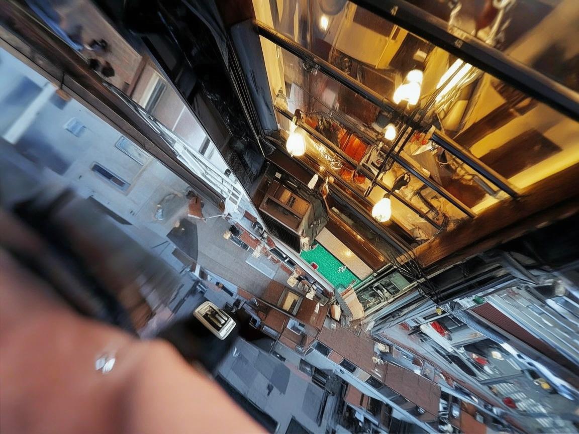 咖啡馆上空的独特视角，无人机摄像技术的魅力展现